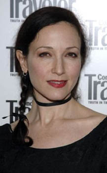 Bebe Neuwirth